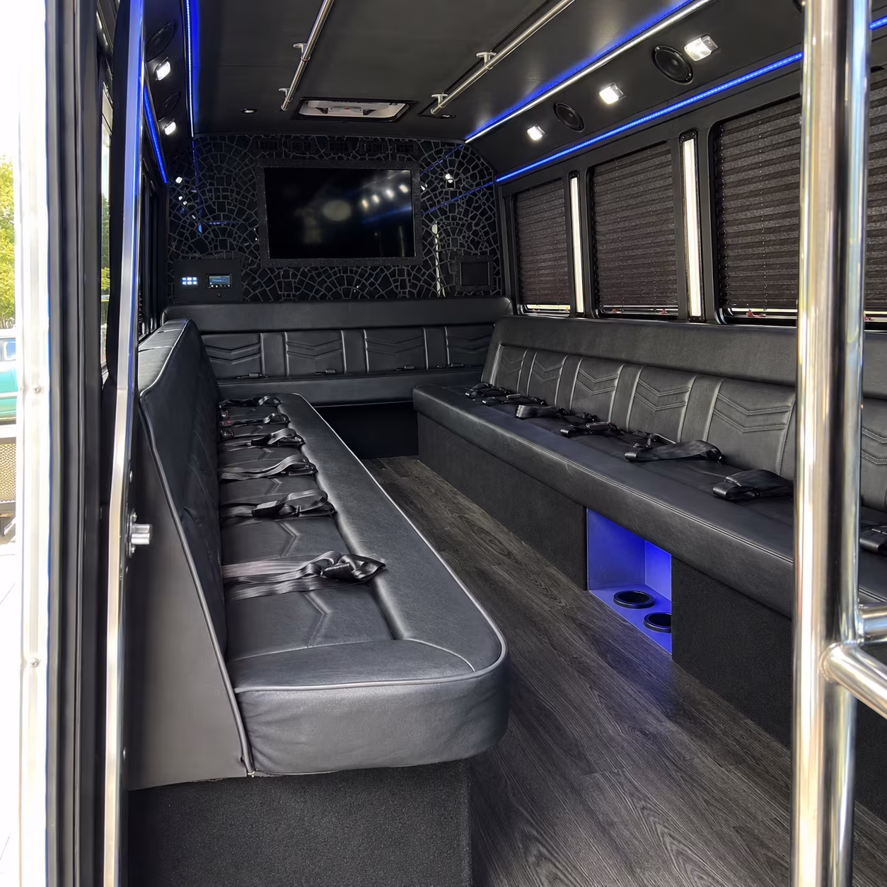 Tulare Birthday, Sweet 16, & Quinceañera Party Bus Rentals